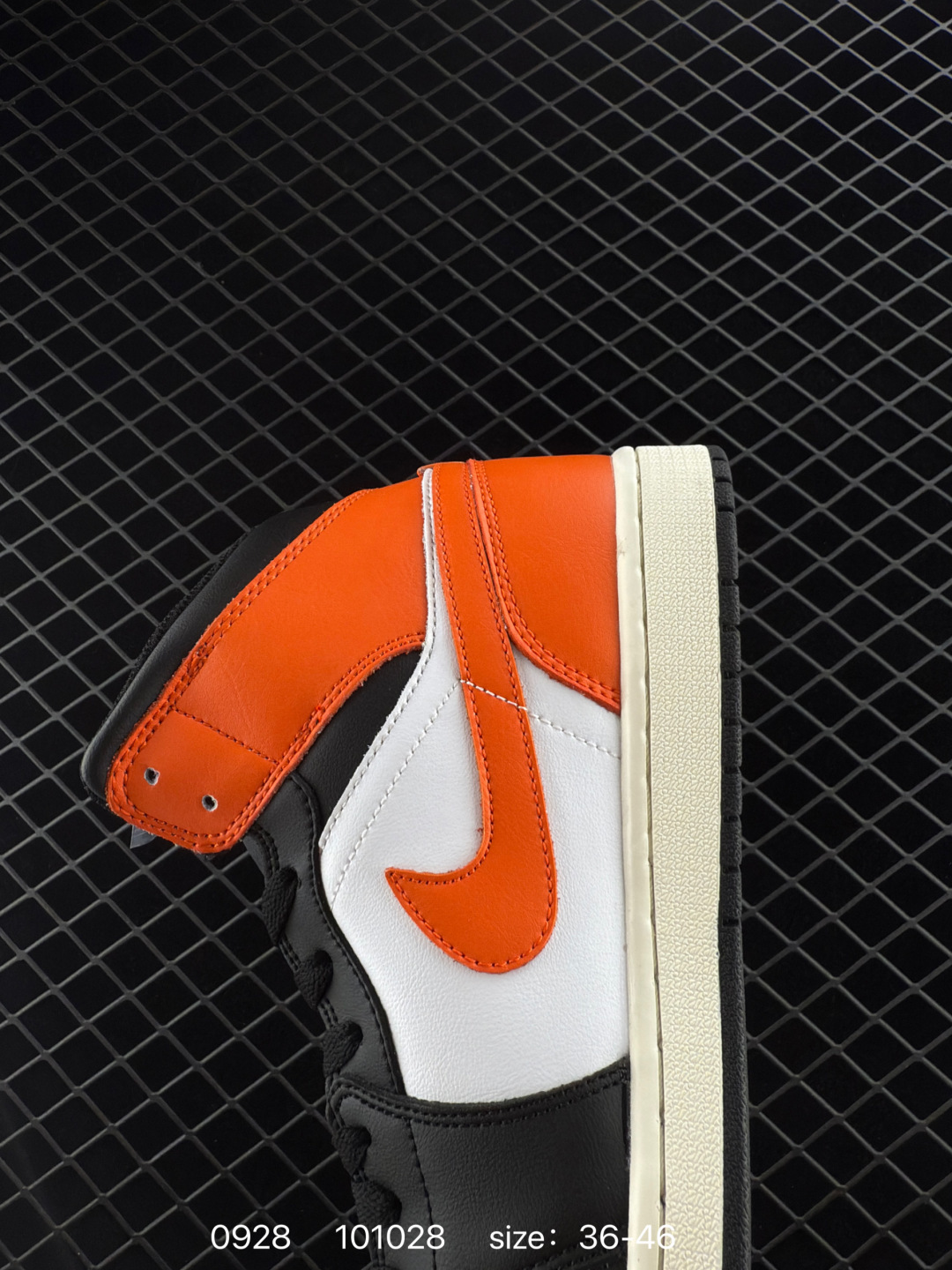 Air Jordan 1 Mid AJ1